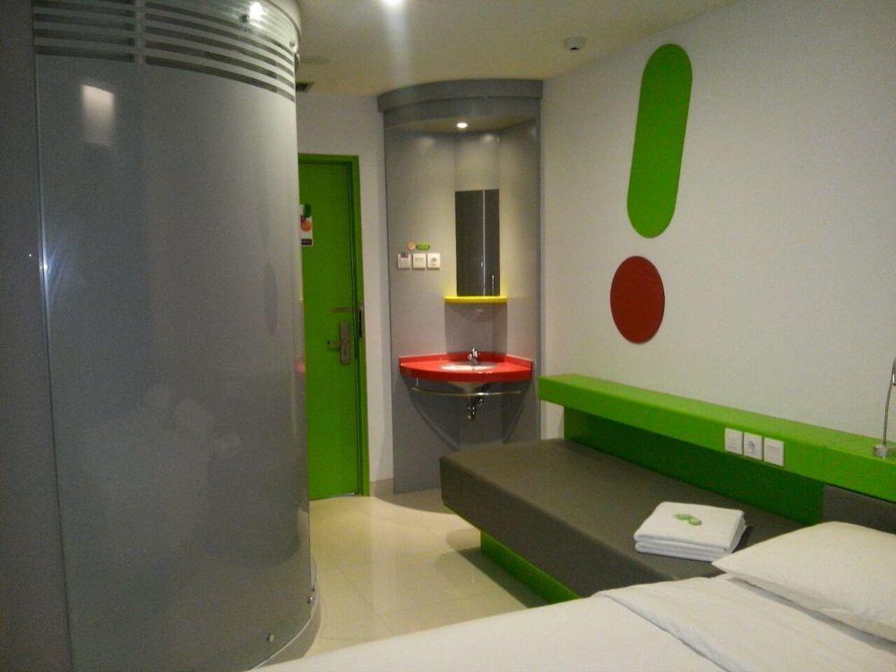 Urban Styles Hitz Kuta Hotel Кута Екстериор снимка