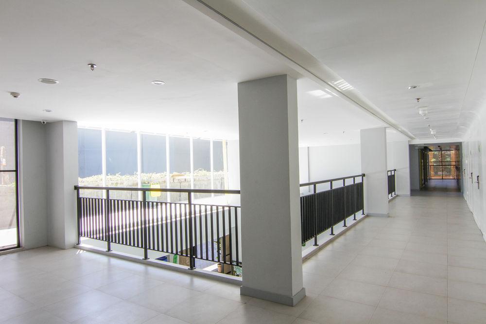 Urban Styles Hitz Kuta Hotel Кута Екстериор снимка