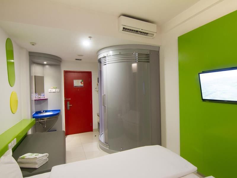 Urban Styles Hitz Kuta Hotel Кута Екстериор снимка