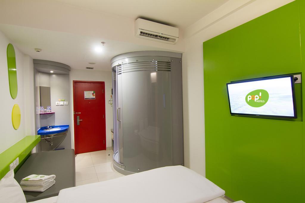Urban Styles Hitz Kuta Hotel Кута Екстериор снимка