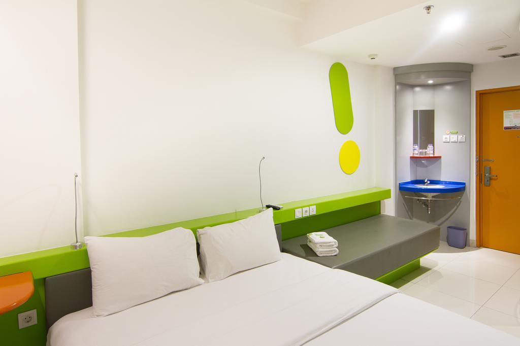 Urban Styles Hitz Kuta Hotel Кута Екстериор снимка