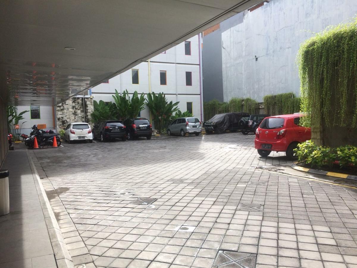 Urban Styles Hitz Kuta Hotel Кута Екстериор снимка